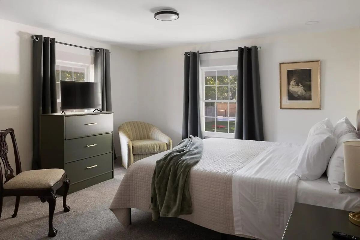 Blushing Pink Manor! Off Frankfort Ave! 8 Br! Louisville 0*,