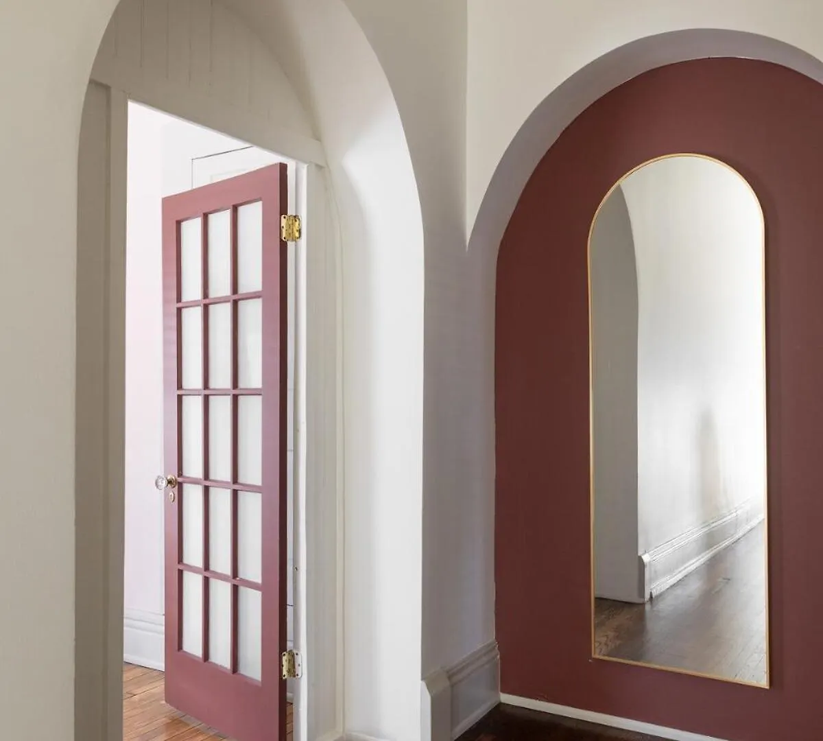 Blushing Pink Manor! Off Frankfort Ave! 8 Br! Louisville