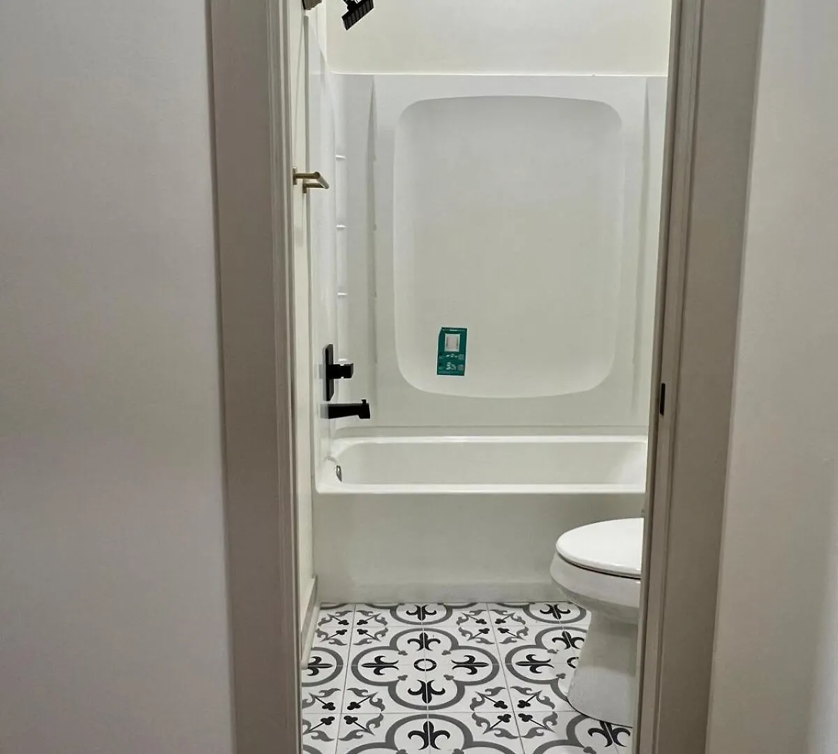 Blushing Pink Manor! Off Frankfort Ave! 8 Br! Louisville