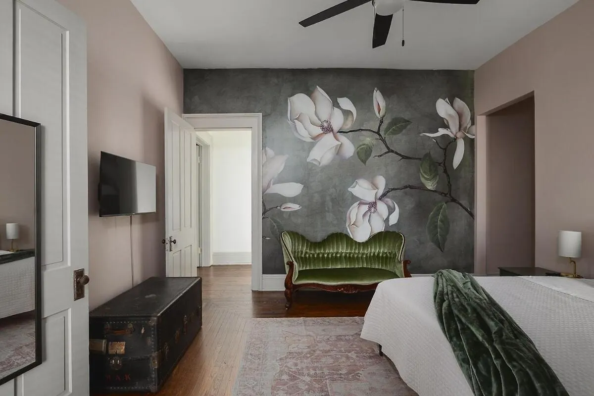Tatil Evi Blushing Pink Manor! Off Frankfort Ave! 8 Br! Louisville